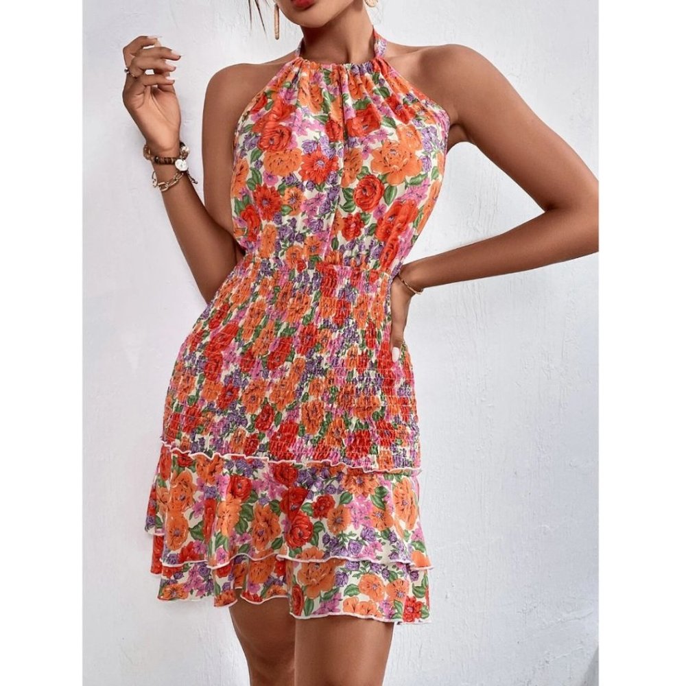 LAST ONE 🔥 Shirred Floral Print Backless Halter Dress - Picture 2 of 6
